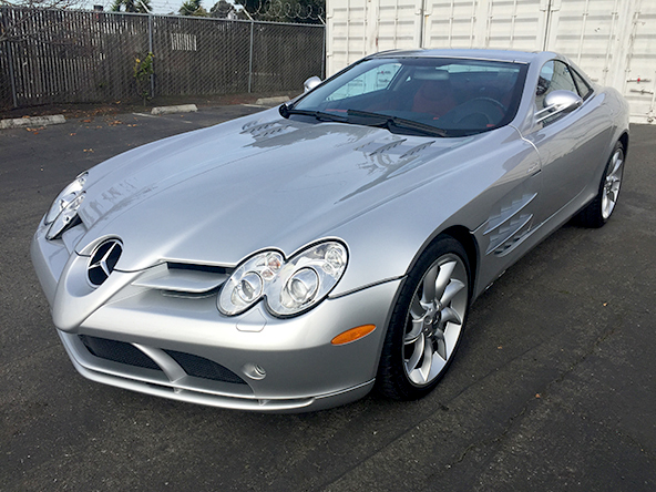 2005 Mercedes SLR McLaren Front Left