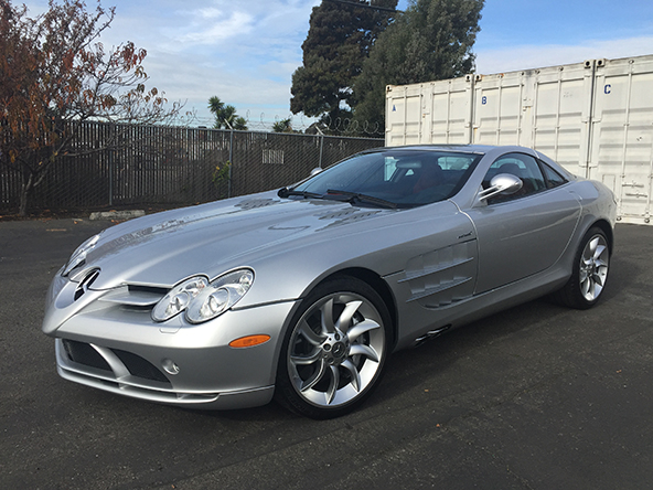 2005 Mercedes SLR McLaren Front Left